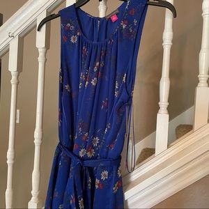 Vince Camuto Blue Flower Patterned Belted Dress